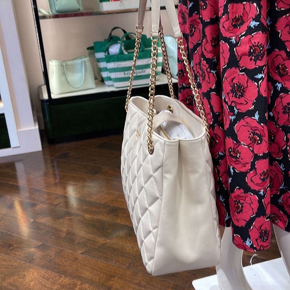 Kate Spade Carey Tote 
COLOR:
Parchment
NWT - Picture 8 of 16